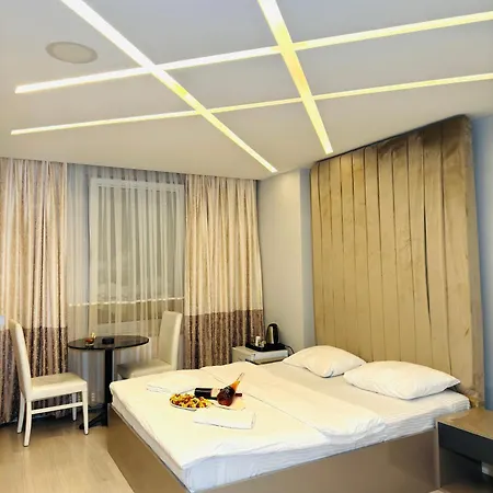 Blueway Bakirkoey Center Hotel 2*