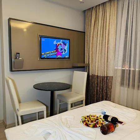 Hotel Blueway Bakirkoey Center