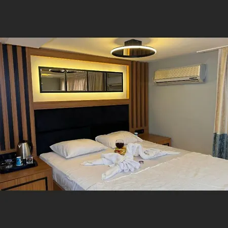 Blueway Bakirkoey Center Hotel 2*