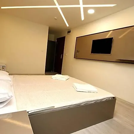 Blueway - Bakirkoy Center فندق 3*