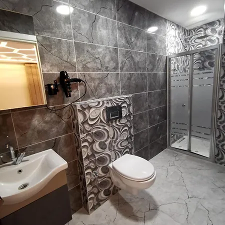 Szálloda Blueway Bakirkoey Center 2*